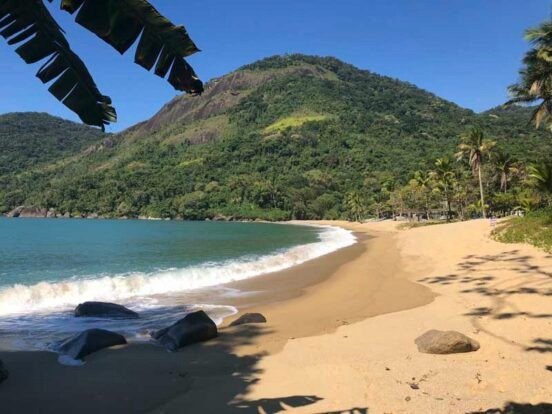 trilha-praia-mansa-praia-vermelh-3 Ilhabela e Seus Encantos: Um Paraíso no Litoral Paulista